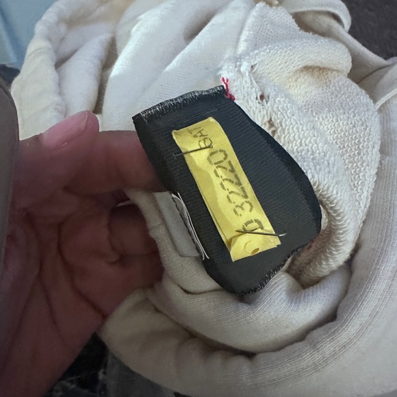 GUCCI HOODIE (Great condition) *Authentic* - Picture 6 of 7